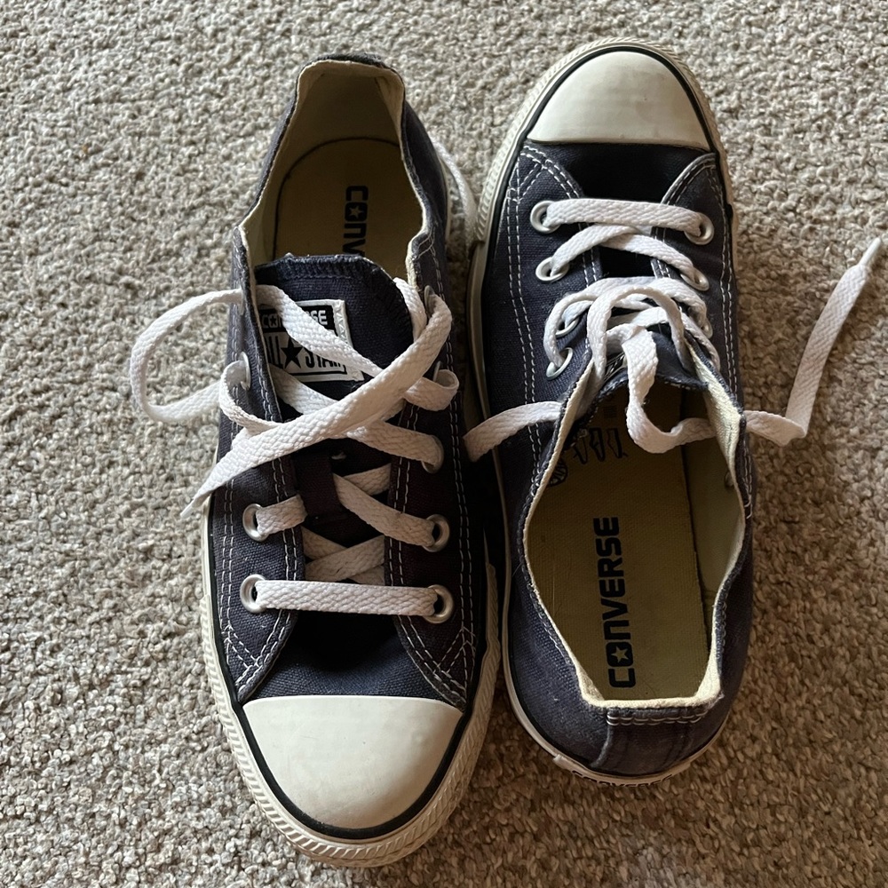 Converse All Star Navy (men’s 4 women’s 6/6.5)
